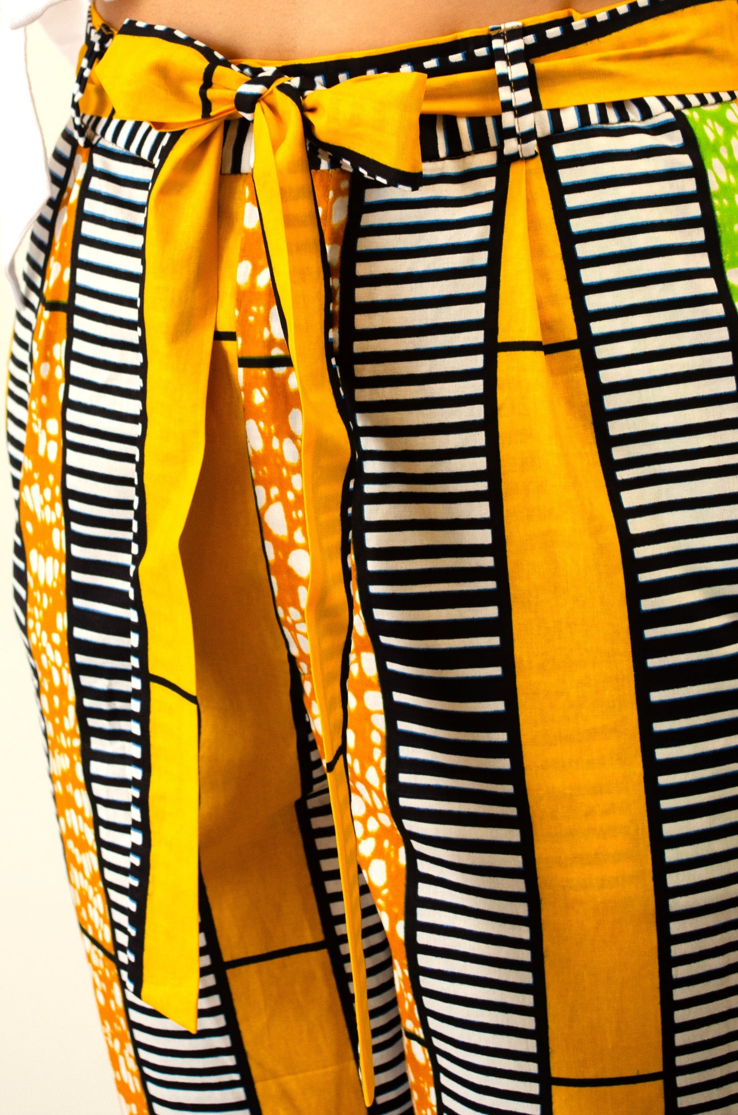 HIGH-WAISTED TROUSERS YELLOW ACCRA
